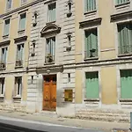 Intra Muros Rue Thiers Appart 8 Pers Climatise Wifi Stationnement Facile